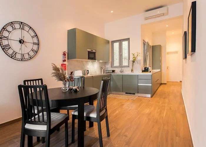 Collection - 101 Republic *